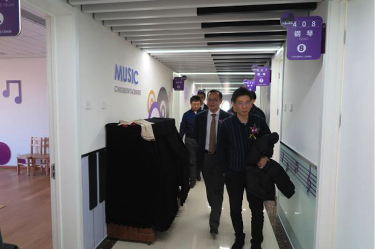 音乐之声暖寒冬 狗万乐器捐赠爱心行动走进中国儿童中心艺术宫