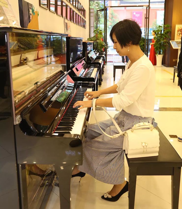 连云港狗万钢琴旗舰体验店开业庆典暨狗万艺术家鲍释贤钢琴独奏音乐会圆满落幕
